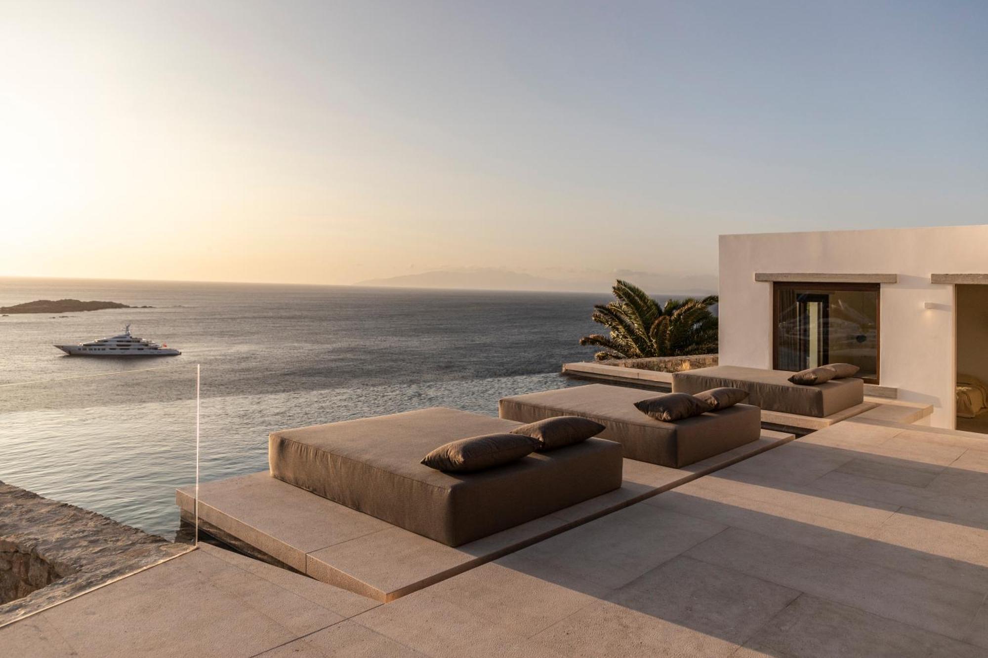 The Skyvilla Mykonos - A Landmark Property With Breathtaking Views Of The Psarou Bay Mykonos Town Luaran gambar